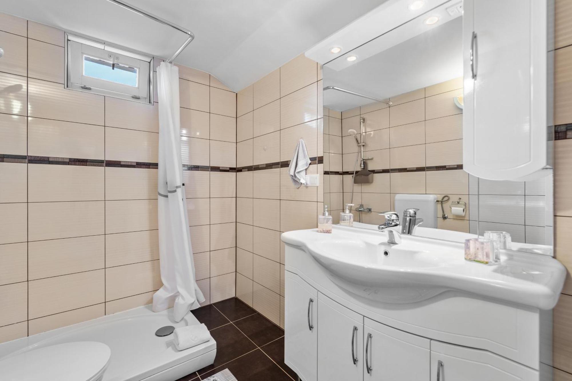 Alba Sanja I Teran Apartment Funtana Ngoại thất bức ảnh